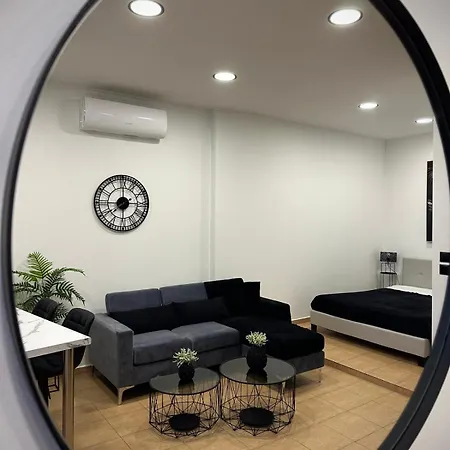 Апартаменты Breezy Sea View *